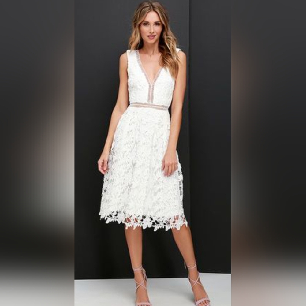 #978 Lulu's White Lace V-Neck  Midi Dress Sz.L - Picture 2 of 10